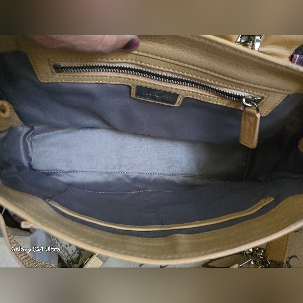 Michael Kors Collection Quinn Python/ Leather Top… - image 11